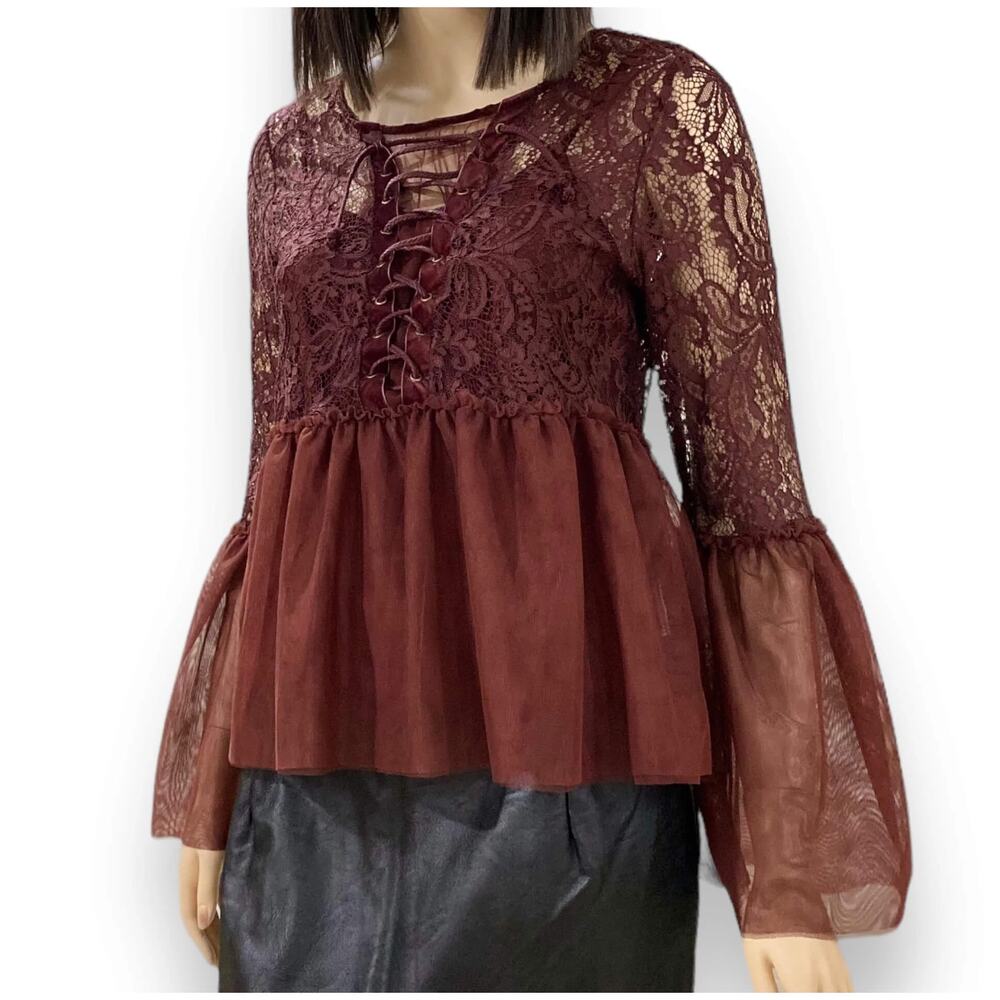 Coco + Jaimeson C+J Collection Boho Brown Lace Up Trumpet Sleeve Lace Top Sz M